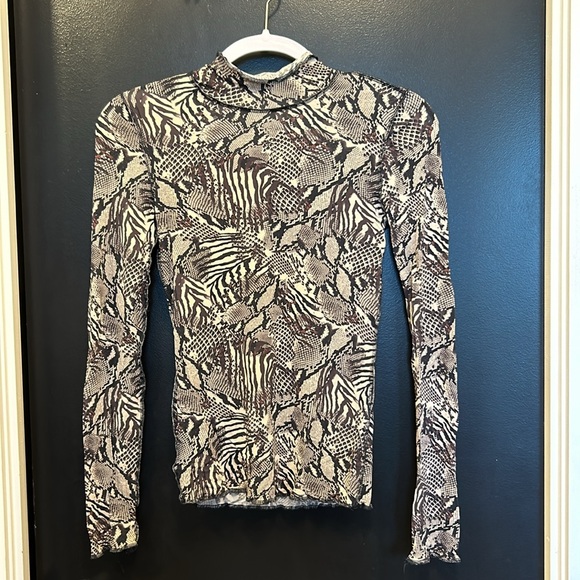 Wilfred Tops - Aritzia Wilfred Only Turtleneck Top Animal Print